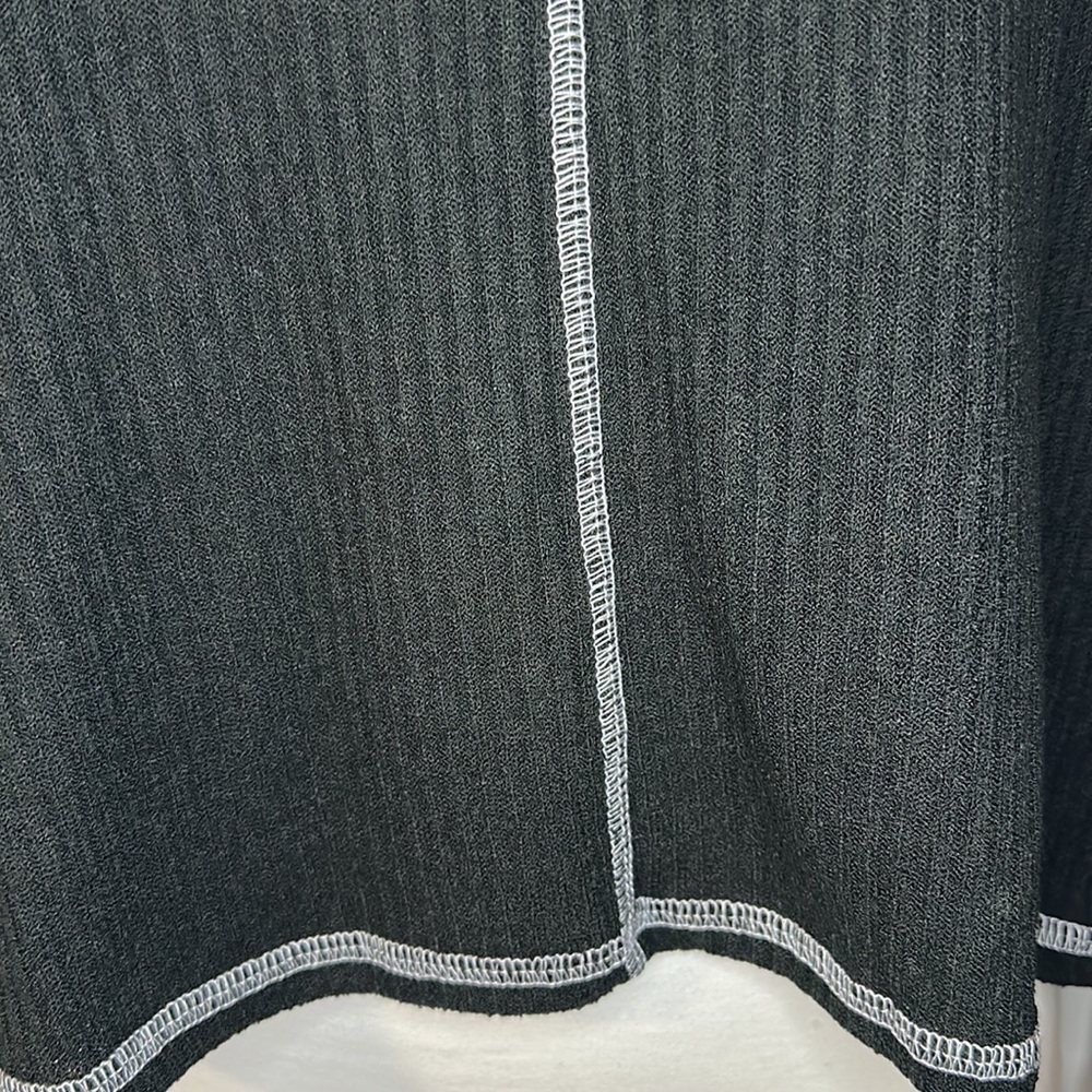 NIP Blumin black long sleeve ribbed top with white stitching M - Picture 7 of 10